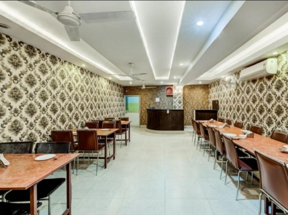 Gamharia Hotel The Avenue מראה חיצוני תמונה