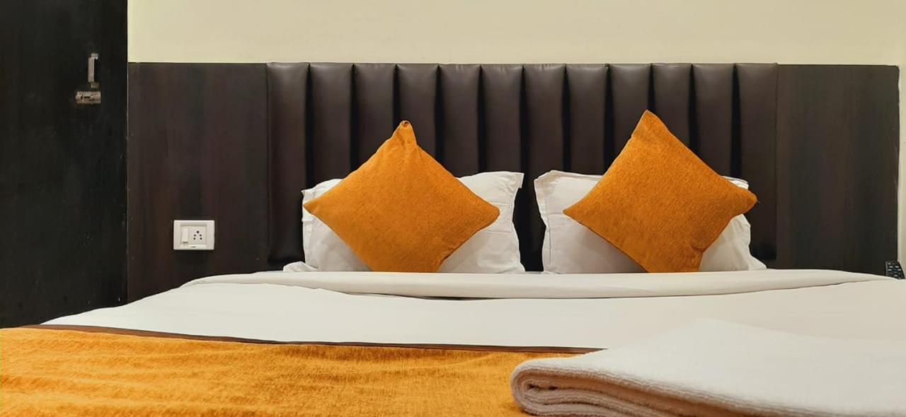 Gamharia Hotel The Avenue מראה חיצוני תמונה